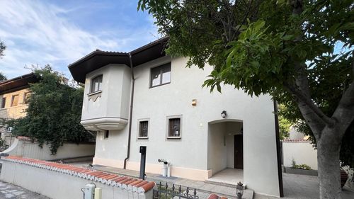 FOTO&VIDEO Cum arată casa care ar urma să-i fie alocată fostului președinte Traian Băsescu