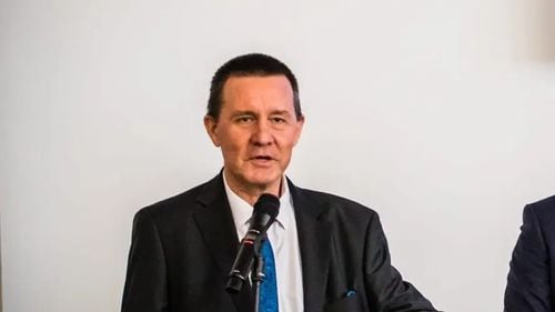 INTERVIU Contractul de fuziune a Universității din Pitești cu Politehnica București a fost aprobat în Senatul instituției argeșene. Rectorul Dumitru Chirleșan: Se dorește ca fuziunea să se facă prin lege specială