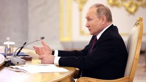 Putin îndeamnă companiile energetice rusești să fie pregătite pentru un embargo petrolier / A anunțat o creștere a producției de petrol cu 3,5% față de anul trecut