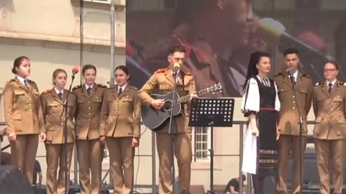 VIDEO Muzică pe versurile poetului legionar Radu Gyr la o festivitate a studenților militari. Clipul a fost postat iar apoi șters pe contul oficial al Ministerului Apărării