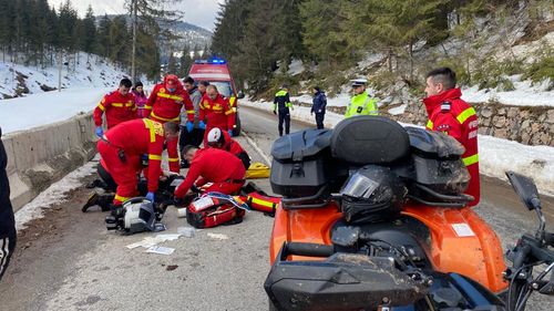 VIDEO Femeie rănită grav într-un accident de ATV produs aproape de pârtia de la Arieșeni. A fost preluată de un elicopter SMURD