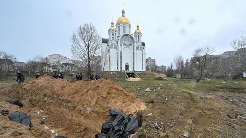 ONU va trimite o echipă la locul gropilor comune descoperite în Izium, unde cel puțin 400 de civili au fost îngropați