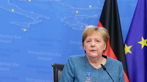 Angela Merkel îi îndeamnă pe germanii nevaccinați să își revizuiască decizia: „Ne aşteaptă săptămâni dificile” / Germania înregistrează cel mai ridicat număr de infectări zilnice de la începutul pandemiei