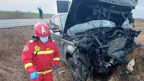 Un accident pe DN6 din Giurgiu a dus la rănirea gravă a unei mame și a fetiței acesteia de un an/ Victimele au fost descarcerate și transportate la spital