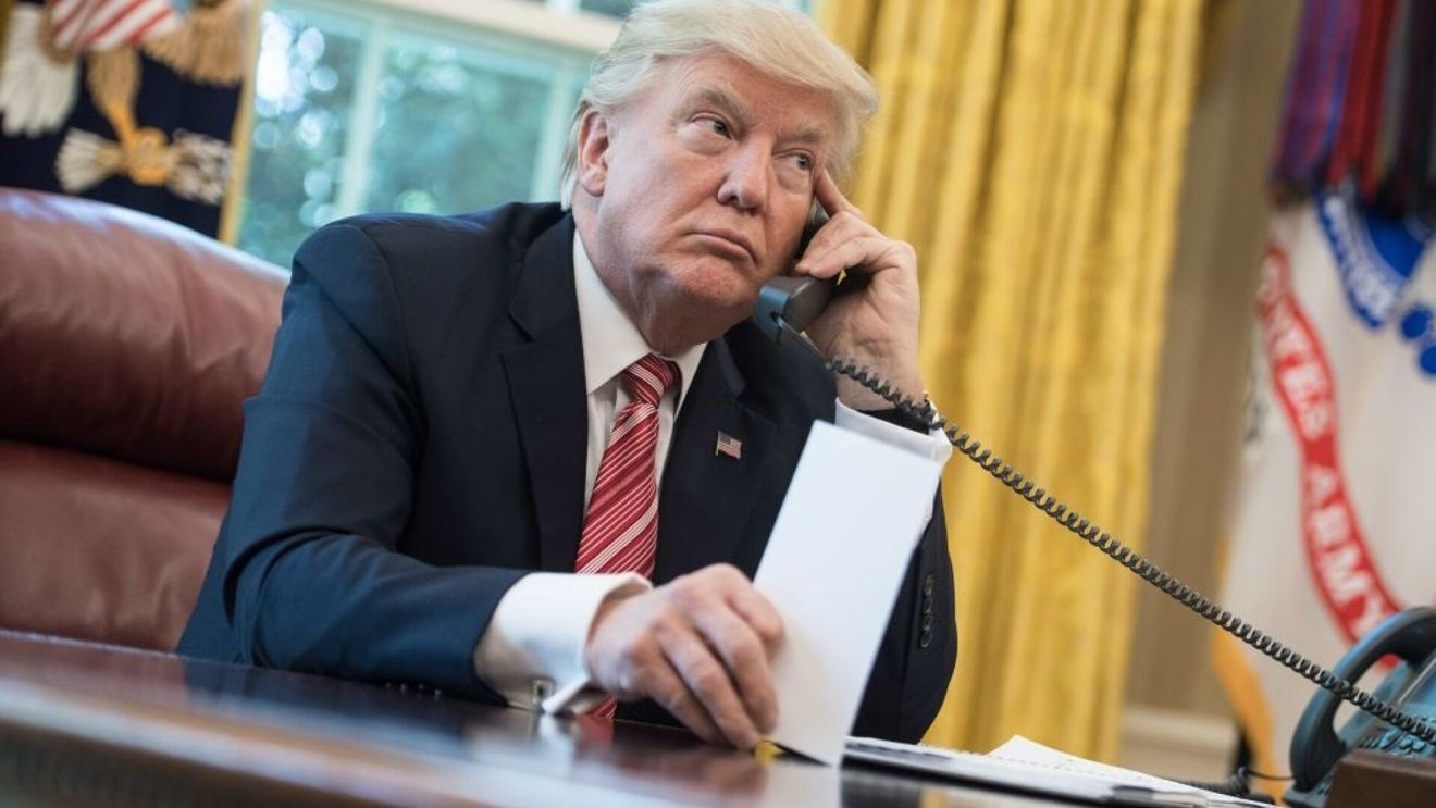 China mizează pe faptul că poate câștiga războiul comercial cu SUA și alege să joace dur cu Trump (WSJ)