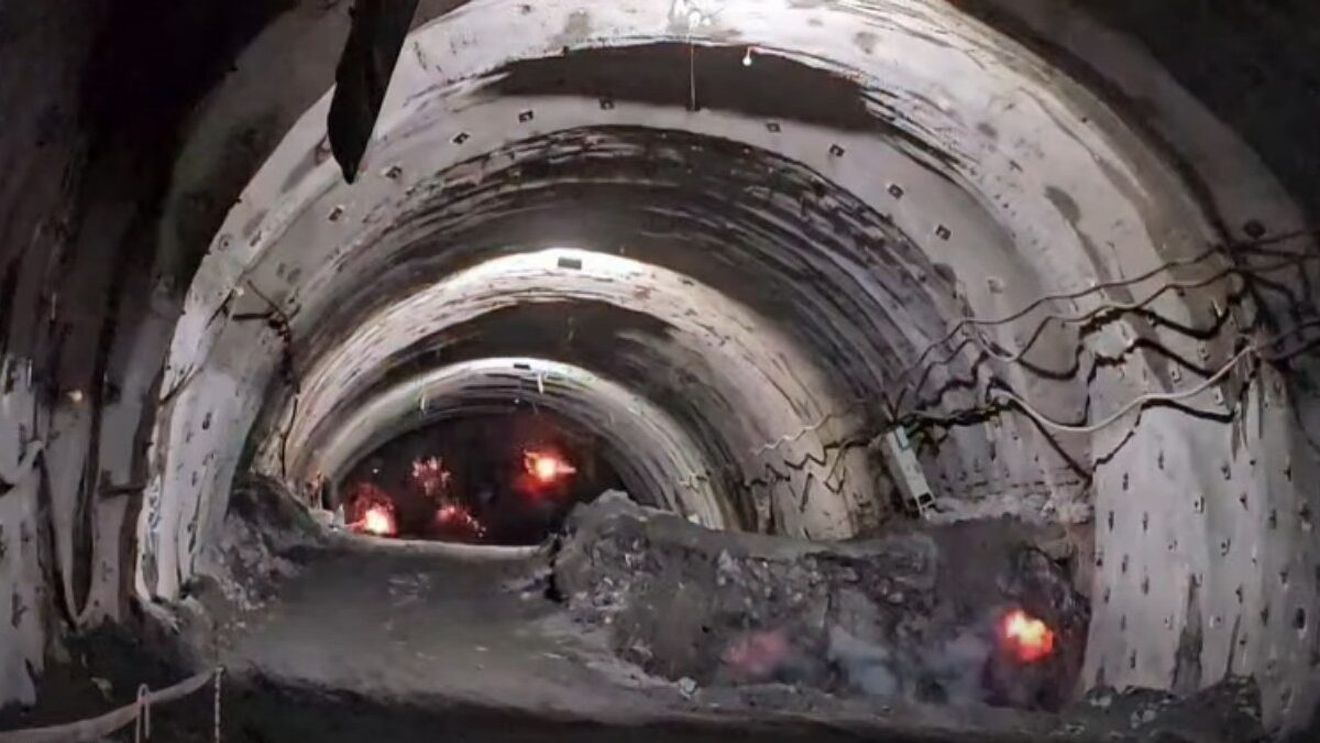 „Cârtița” care va săpa prin Carpați tunelul de pe Autostrada A1 Sibiu-Pitești va ajunge în următoarele săptămâni