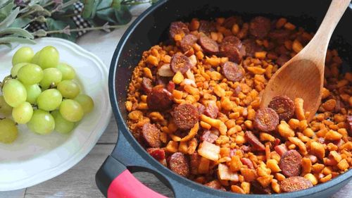 VIDEO | Migas de pan, echivalentul spaniol al mămăligii românești / Se prepară în zilele ploioase, când nimeni n-are chef de ieșit după pâine proaspătă