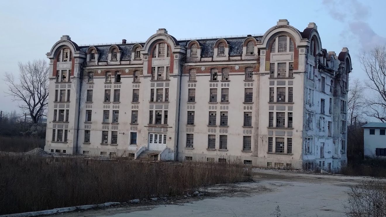 Fosta Regie de Tutun din Craiova va deveni școală / Clădirea a fost ridicată acum aproape 100 de ani