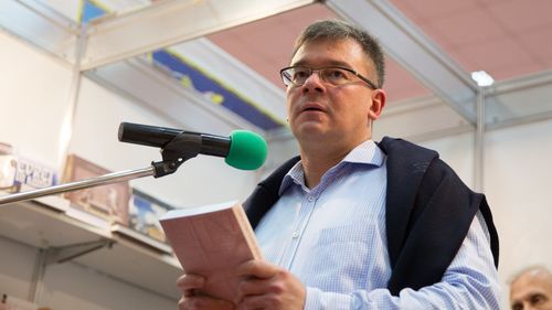 SURSE Mihai Răzvan Ungureanu, luat în calcul de Nicușor Dan pentru postul de ambasador la Londra / Urmează o mare rotație de ambasadori aflați la final de mandat