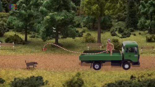 VIDEO Peripețiile unui bărbat cu cel mai lung penis din lume, personaj într-un program TV danez conceput pentru copiii între 4 și 8 ani / Controverse în Danemarca: Programul perpetuează cultura vestiarului