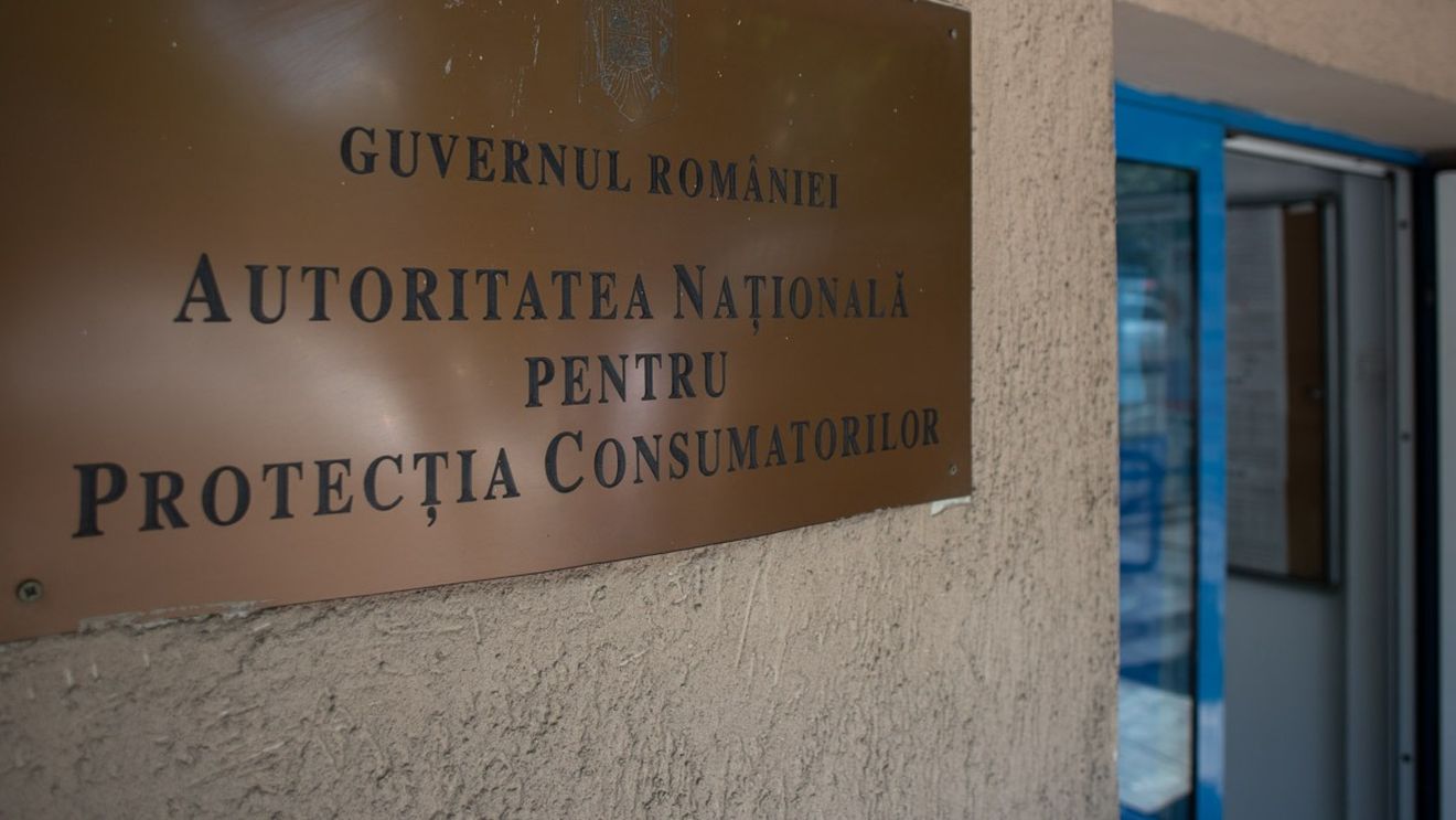 ANPC a dat amenzi de 186.000 lei unor comercianți de produse cosmetice