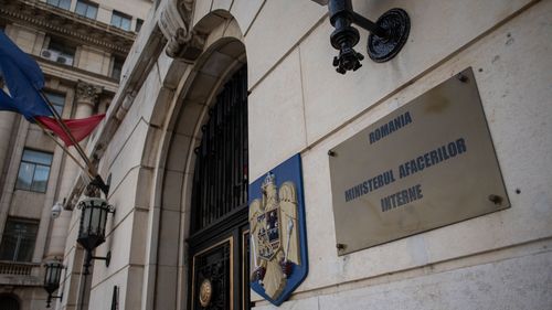 MAI, după anunţul AUR privind prezenţa unor persoane decedate pe listele electorale: Informaţiile sunt false. Direcţia de Evidenţă a Persoanelor a actualizat şi transmis AEP listele cu persoanele care au împlinit/împlinesc 18 ani până în ziua scrutinului