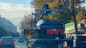 Mașina Elenei Băsescu a fost ridicată după ce a parcat-o la intrarea într-o stație de autobuz din Constanța / Reacția candidatei PMP: Toți constănţenii ştiu cât de aglomerat este oraşul şi ce problemă mare este lipsa locurilor de parcare