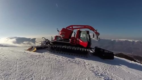 Singura pârtie de schi din Argeş a fost închisă pentru că hoţii au furat componente esenţiale ale unui utilaj