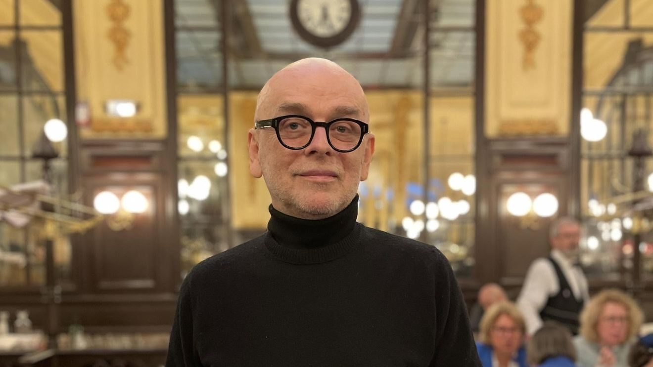Fostul director al Muzeului Naţional de Artă al României, Călin Stegerean, a câștigat procesul cu Ministerul Culturii după ce a fost evaluat sub pragul minim / Instanța a dispus reluarea evaluării