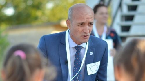 EXCLUSIV Comisiile constituite ilegal pentru interviurile din concursul de directori de școli vor fi lăsate să funcționeze, spune secretarul de stat din Ministerul Educației: „A fost o problemă de ordin general”. Se vor relua interviurile, la comisiile ilegale? „N-am să mă antepronunț”, dar „nu prea mai e posibil”