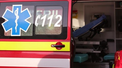 Trafic oprit în zona Costinești: Accident cu trei maşini și o persoană rănită