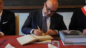 Cum a ajuns să demisioneze ministrul italian al Culturii, în urma unei relații extraconjugale care a pus în dificultate guvernul Meloni / Gennaro Sangiuliano a recunoscut că a avut o aventură cu Maria Rosaria Boccia, o autointitulată antreprenoare de modă