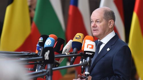 Scholz face apel la UE și SUA să "facă mai mult" pentru a ajuta Ucraina