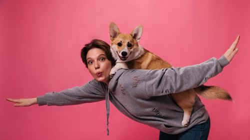 Câinii chiar sunt un antidot împotriva stresului. Cercetătorii au descoperit modul surprinzător în care animalele ne protejează sănătatea