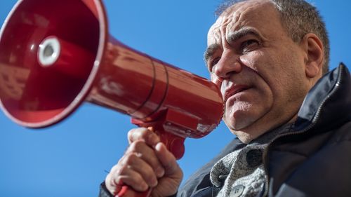 Dacian Cioloș: Le cer lui Marcel Ciolacu și Gabrielei Firea să-l oprească măcar acum din acțiunile ilegale pe colegul lor din PSD, șef de sindicat la compania de transport în comun din București