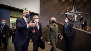 Le Figaro: Vladimir Putin a reușit să resusciteze NATO