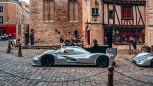 Un om a primit un hypercar Porsche unicat pe care nu-l va mai primi nimeni niciodată