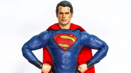 Cum a devenit „S”-ul de la „Superman” logo-ul preferat al modei