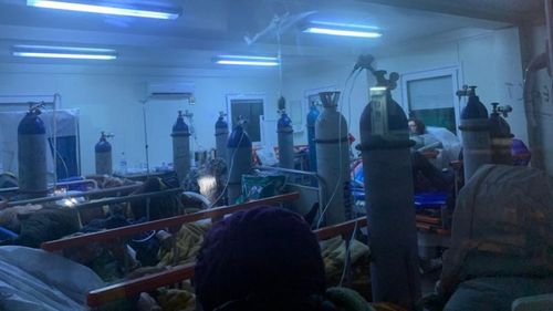 Imagini ale groazei, la Unitatea de Primire Urgențe din Galați: Spitalul, sufocat de pacienții infectați cu COVID-19, aproape toți nevaccinați