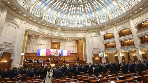 A început şedinţa comună pentru constituirea Comisiilor de control al activităţii SRI şi SIE