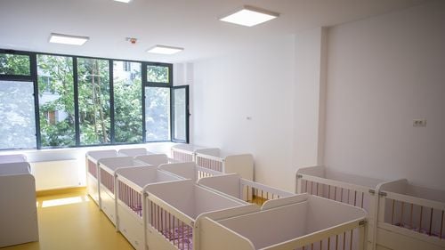 Cseke Attila: Am semnat contractele pentru construirea primelor 15 creşe noi