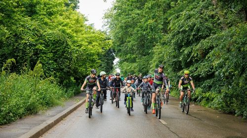 Peste 500 de copii au participat la evenimentul „Bike to School Day” în zona Pădurii Băneasa