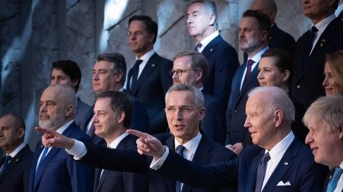 DOCUMENT Liderii NATO au decis trimiterea de noi trupe în România și alte trei țări / Pregătiri pentru un eventual atac chimic ori biologic al Rusiei în Ucraina