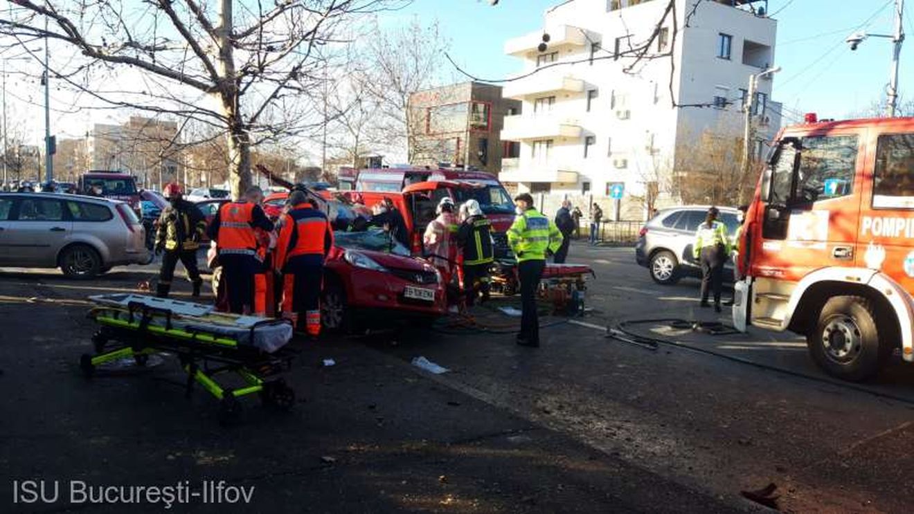 Accident grav în București, pe șoseaua Sisești: Trei adulți afectați, dintre care doi inconștienți, și doi copii răniți