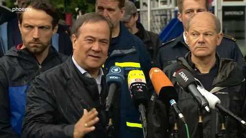 Alegeri Germania: Candidatul Armin Laschet a omis să îşi ascundă buletinul de vot în faţa camerelor, aşa cum cere codul electoral