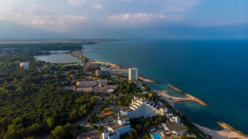 Stațiunea din România în care găsești singura pădure de pe litoralul românesc. Iarna e un sat complet nelocuit