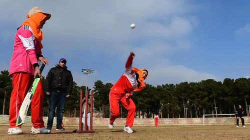 Talibanii spun că femeile nu au voie să practice nici un sport. Decizia ar putea pune în pericol inclusiv viitorul echipei masculine de cricket