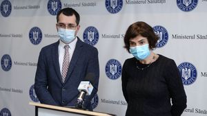 OFICIAL: Premierul Cîțu i-a demis pe Vlad Voiculescu și Andreea Moldovan. Dan Barna va fi ministru interimar al Sănătății