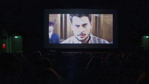 Filmul independent „Experimentul Piteşti” ajunge luna aceasta în mai multe cinematografe din întreaga ţară/ Regizoare: Este primul şi singurul film despre fenomenul reeducării, un film-document care tratează o poveste adevărată bazată şi pe mărturiile familiilor celor care au murit sub torturi fizice şi psihice 