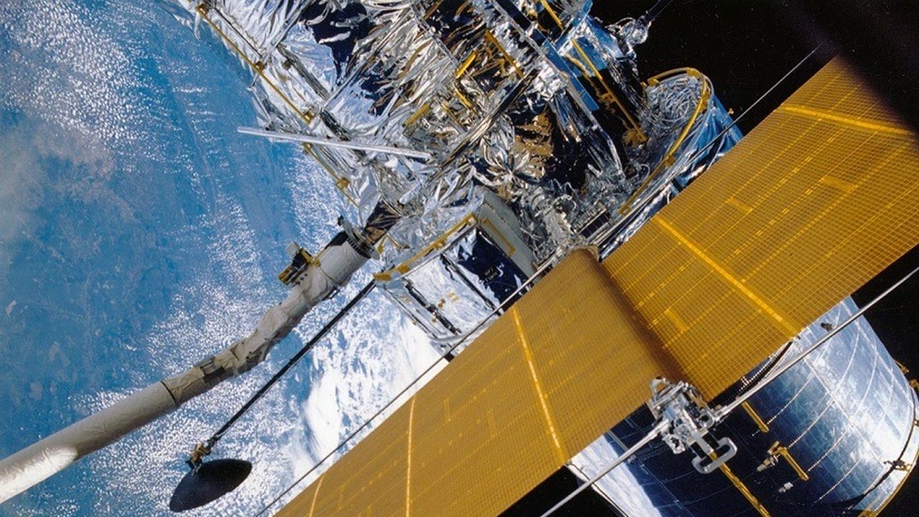 Cum se extinde poluarea Pământului în spațiul cosmic/ Pericolul reprezentat de deșeurile orbitale