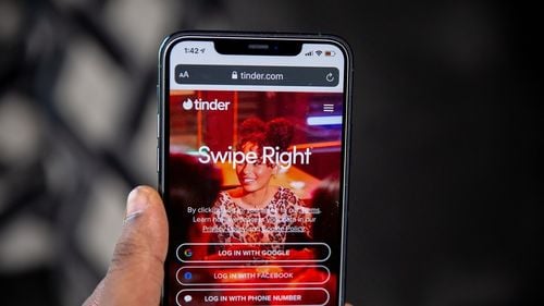 Tinder se retrage din Rusia