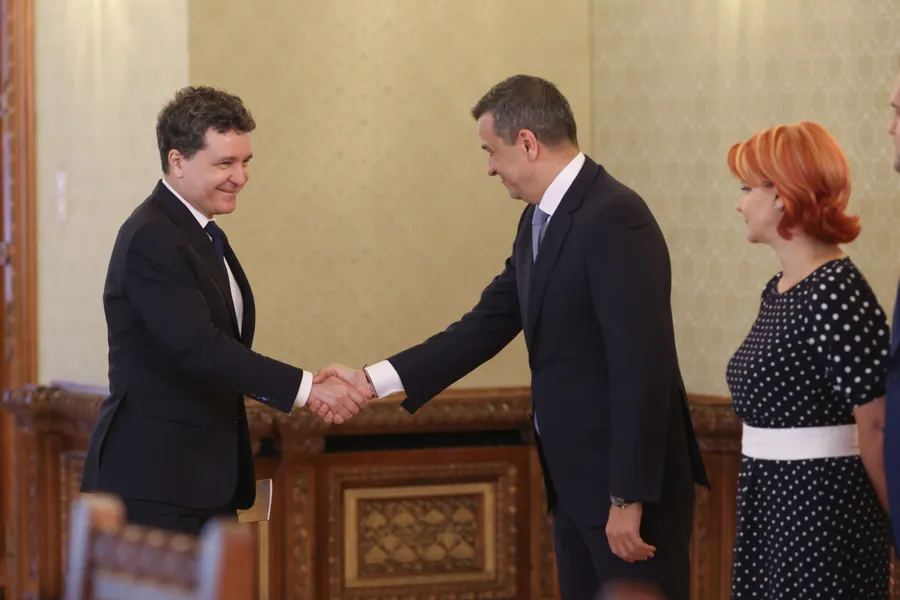 Nicușor Dan cu Sorin Grindeanu si Lia Olguta Vasilescu consultari Palatul Cotroceni