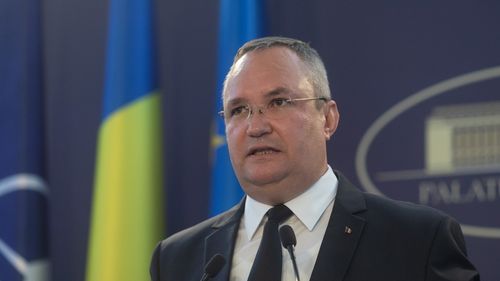 Nicolae Ciucă: ”E un moment în care, așa cum ne-am asumat în noiembrie 2021, l-am respectat și am returnat mandatul președintelui României” / S-au votat două liste de miniștri, cu sau fără UDMR la guvernare