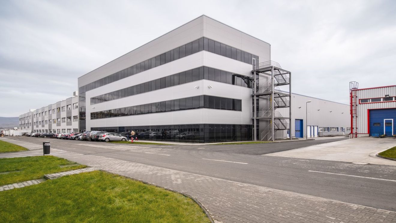 CONFIRMARE Gigantul american Emerson își transferă operațiunile interne de IT către Infosys, o firmă indiană. În România, firma cu sediu în Cluj avea deja în 2024 cu 250 de angajați în minus față de anul precedent / Explicațiile Emerson