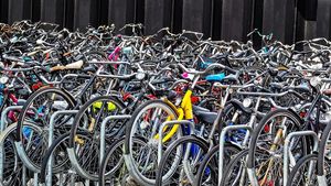 Operatorul feroviar german Deutsche Bahn vinde la licitaţie sute de biciclete abandonate în fiecare an în gări