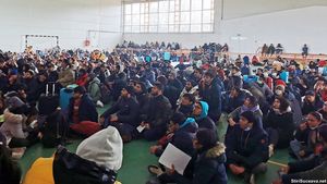 800 de studenți indieni refugiați din Ucraina, cazați într-o sală în județul Suceava. Primarul cere ajutor pentru asigurarea unei mese calde