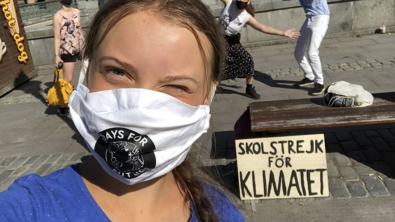Greta Thunberg şi-a reluat protestele în faţa Parlamentului suedez: „Grevă şcolară pentru climă”