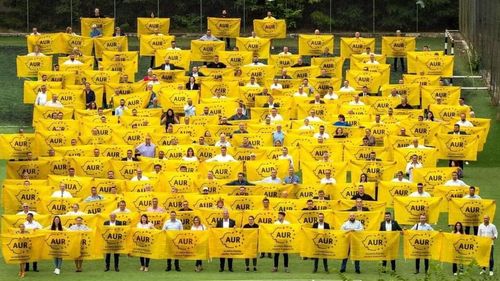 AUR organizează Congresul Naţional al partidului la Alba Iulia, în ajunul Zilei Naționale a României