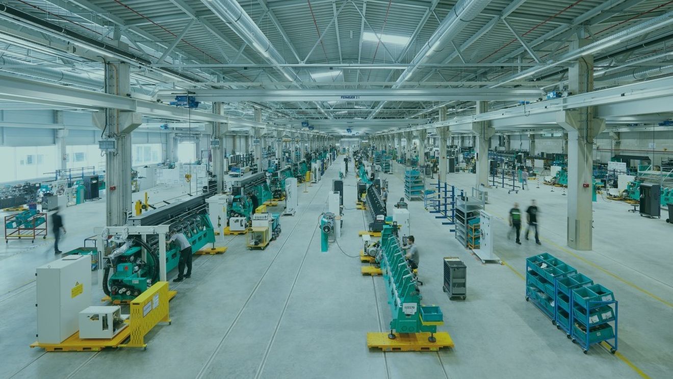 Adio, Karl Mayer! Grupul german abandonează proiectul gigant de jumătate de miliard de euro din România