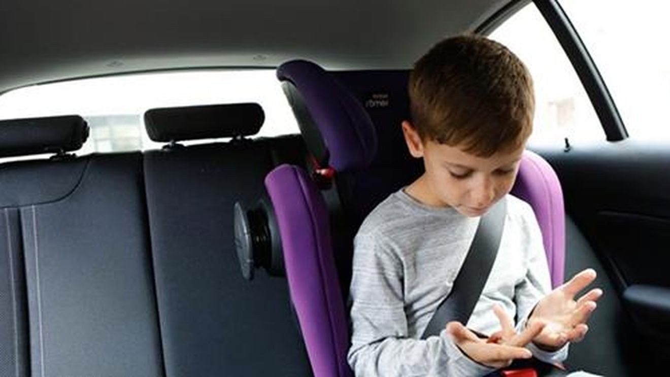 Jocuri de drum lung pentru copiii care călătoresc cu părinţii în tren sau maşină. Numărătoarea inversă şi matematică simplă